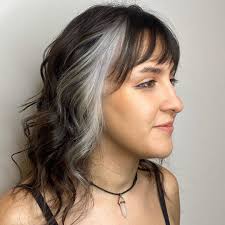 Mecha branca no cabelo: fotos, tutoriais e piebaldismo