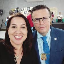 Cristiane Rodrigues (Crica) (@cris.jornalista) • Instagram photos and videos