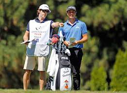 Viktor hovland (18 eylül 1997 doğumlu) pga tour'da oynayan norveçli profesyonel bir golfçüdür. Viktor Hovland Nordisch By Nature Magazin Golftime De