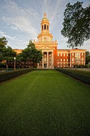Baylor university is considered to be one of the most prestigious universities on the planet, securing the place in the top 5% of the world's best universities. 20 Beautiful Photos Of The Baylor Campus Baylor Campus Baylor University Baylor