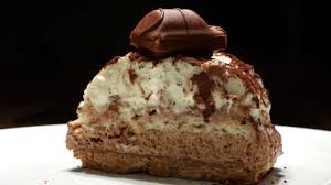 Buche Facon Kinder Recette Par La Prune Patissiere Recette Patissiere Buche De Noel Buche De Noel Kinder