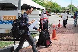 Show all (38) most common (0) technology (10) government & military (16) science & medicine (7) business (9) aircraft condition(ing) monitoring system. 425 Aucms Students To Continue Their Studies In 6 Private Universities