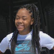 This multiple bun hairstyle is perfect for black little girls because they can hold lots of different accessories. 13 Year Old Houston Girl Dies After Being Jumped By Classmates While Walking Home From School Abc News
