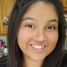 Where to find dye free lollipops for a party?