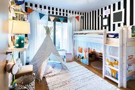 Poiché il letto castello bambini va posizionato nella cameretta dei bambini, è molto importante che i materiali con cui è realizzato siano naturali ed ecologici. Letti A Castello Per Le Camerette Dei Bambini Idee Interior Designer