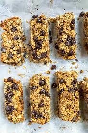 Line an 8 inch pan with aluminum foil leaving a couple of inches overhanging on each side. Healthy Peanut Butter Granola Bars With Chocolate Chips 31 Daily