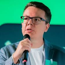 Jason Redd (@JasonRedd76)