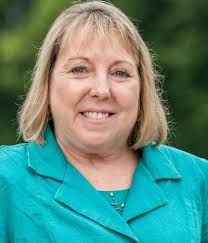 Hollis leads diabetes education and support at Shore Regional Health