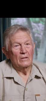 Just watched Star Trek ..Arena episode ….. Gary Combsis still with us! 89  years old! 👍🏾🙏🏾