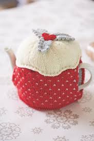Here is the pattern i invented for the little knitted bee on top of my patons beehive tea cozy. Christmas Pudding Tea Cosy Knitting Pattern Tea Cosy Knitting Pattern Tea Cosy Pattern Christmas Knitting Patterns