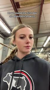 Struggles😜 #livestock #showstockthings  #pig#goats#sheep#cattle#livestockshowseason #struggles#showpigs #showlife🐖  #ffa#4h