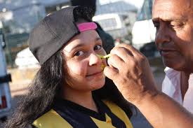 Pasan 42 minutos del primer tiempo y Peñarol y Defensor empatan sin goles  en la definición del Campeonato Uruguayo, que se juega en el estadio  Centenario