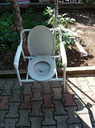 Wc stolica za invalide ili starije osobe