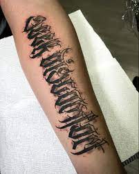 Seen Discomfort Tattoo Lettering Tattoos Gothic Lettering