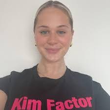 Kasey Bergman's Instagram, Twitter & Facebook