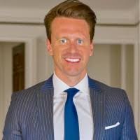 Shawn Langlois's Instagram, Twitter & Facebook