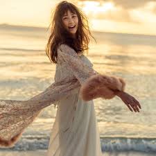 今城純 instagram写真 インスタグラム 発売中のcancamにて専属モデルを卒業した山本美月ちゃん 卒業特別企画にてサイパンロケしてきました サンセットに合わせて涙ぐむみるきーにスタッフ一同感動しました junimajo 今城純 山本美月 サイパン cancam 7月2