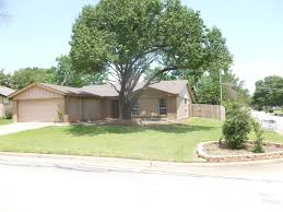 View property floor plans, pictures and amenity details to find your shawn p williams blog is proud to partner with umovefree to provide the most complete listings of south arlington apartments available online to our readers. 3 Bedroom Apartments For Rent In Arlington Tx Forrent Com