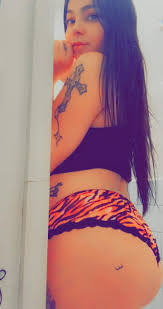 ri - Who got nudes of this thick ho from Woony