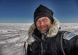 Mark Wood (explorer) - Wikipedia