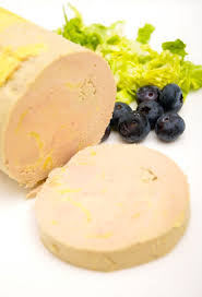 Formado por más de 95% de hígado graso en emulsión con otros ingredientes, como especias, trufa o agua. Cinque Motivi Da Considerare Quando Si Mangia Il Foie Gras