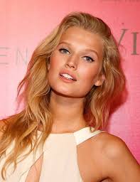 Toni garrn is a german model. Toni Garrn Height Weight Age Boyfriend Family Facts Biography