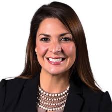 Amanda Benbow's Instagram, Twitter & Facebook