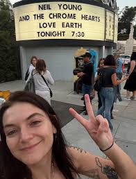 Made the most of out of the last bit of summer. Got to play some fun shows,  got to see Neil Young, got to visit some friends and go to Carol's (fav