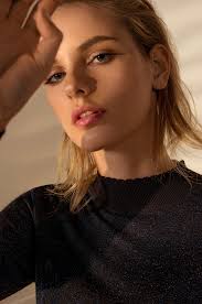 olivia waugh; Fashion and Lifestyle Stylist, Art Buyer/Producer, Art  Direction, Visual Merchandiser