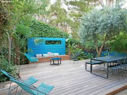 C'est vrai qu'avoir un joli jardin agrémenté de fleurs colorées et odorantes ou d'un petit potager qui donne des légumes délicieux, c'est quand même un grand motif de satisfaction. 10 Astuces Pour S Approprier Un Petit Jardin