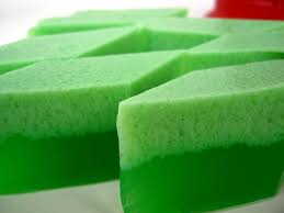 This recipe is similar to my blue pea santan agar agar except i used rose food colouring and rose essence for fragrance. Resep Agar Agar Santan