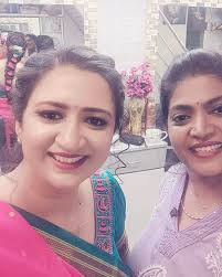 Lata Shetty (@sony_beauty_salon) • Instagram photos and videos