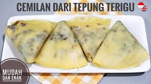 Cara membuat cemilan dari terigu dan telur campurkanlah dengan terigu,maizena,dan susu bubuk.lalu ayak.sisihkan. Olahan Tepung Terigu Jadi Cemilan Super Mudah Youtube