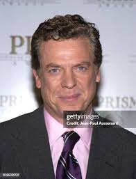 27 Photos & High Res Pictures