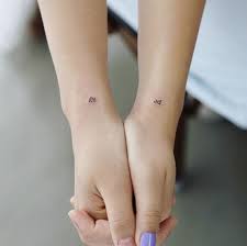 Small Tattoos Ideas For Men And Women Best Tattoos Ideas With Photos Couple Tattoos Matching Couple Tattoos Romantic Tattoo