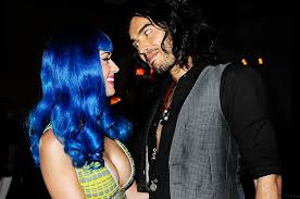 Russell brand married his wife laura gallacher in august 2017 (photo: Watch Russell Brand Get A Thanksgiving Reminder He And Katy Perry Are Still Divorced Billboard