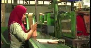 Proses Pembuatan Pensil Warna Laptop Si Unyil Terbaru Warna Pensil Warna Pensil