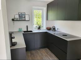 mat zwarte keuken dun composiet blad keuken keuken ontwerp keuken ontwerpen