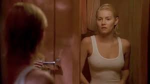 Elisha cuthbert nipples