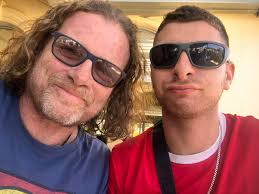 Sean Mackenzie (@seanmackenzie) • Instagram photos and videos