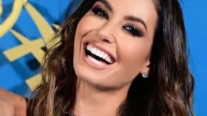 Elisabetta gregoraci ha avuto un piccolo incidente osé, del tutto involontario, nella casa del grande fratello vip 5. 8ugqxjf4xncpmm