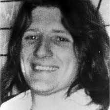 Bobby sands' granddaughter sings beautiful rendition of grace. Ym 6o7el6tbp9m