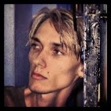 Darren Tee's Instagram, Twitter & Facebook