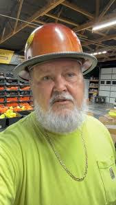 Shawn Koenig's Instagram, Twitter & Facebook