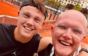 Great team together with his performance analyst Mike James 🤝🔥