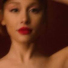 Jenna Binder's Instagram, Twitter & Facebook