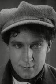 Andrew Brunelle's Instagram, Twitter & Facebook