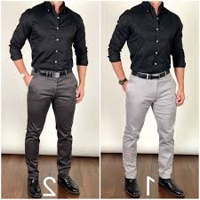 Chris Mehan Su Instagram Welche Hosen Bevorzugen Sie Mit Diesem Schwarzen Hemd Hellgrau Oder Dunkelgrau Welches Outfit Sieht Besser Aus 1 Oder 2 Gurtel Manner Kleidung Mannerkleidung Manner Outfit
