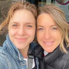 Carla Peterson compartió una foto con su hermana en las redes y el parecido  entre ambas sorprendió a todos