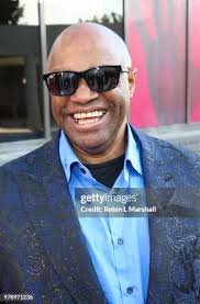 30 Photos & High Res Pictures